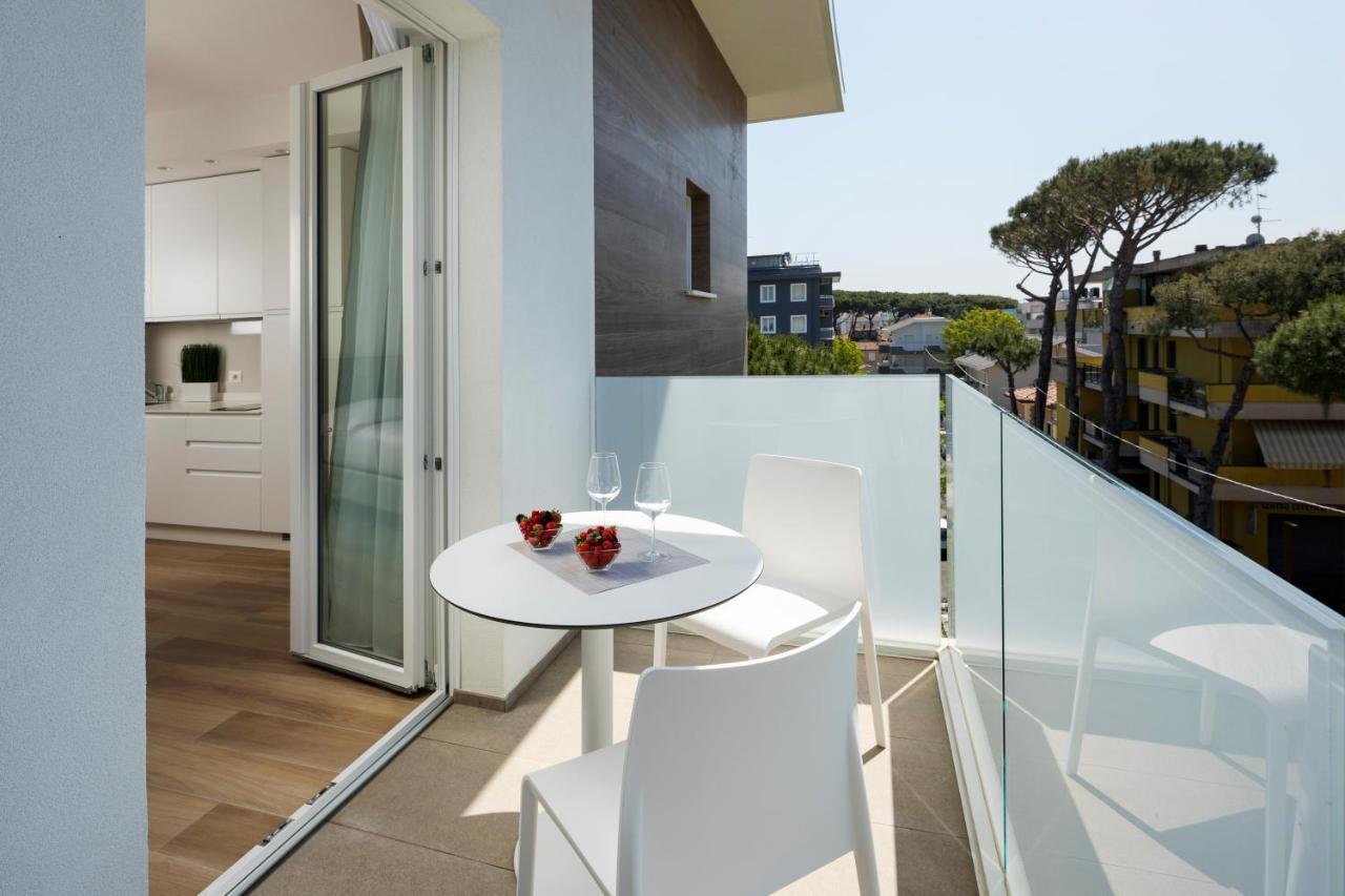 Aparthotel The Palm Riccione Zewnętrze zdjęcie